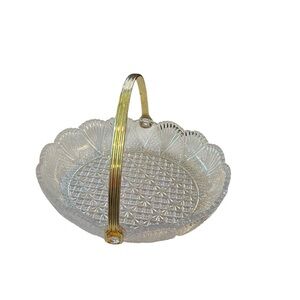 Mikasa Georgetown Crystal Gold Scalloped Edge Basket